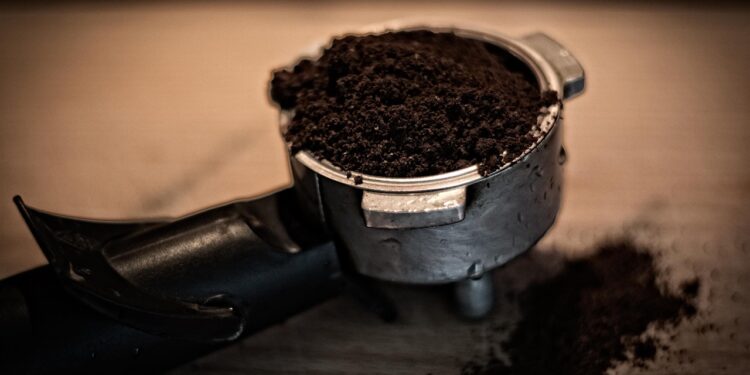 Unlocking the Secrets of Perfect Coffee: A Guide to Filters and Grinders